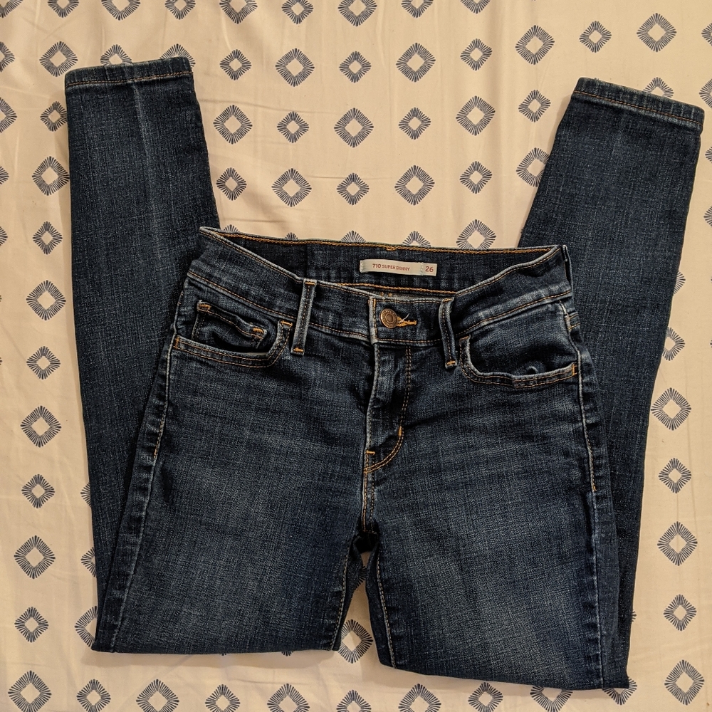 Levi's 710 super skinny jeans 26S (fits petite)